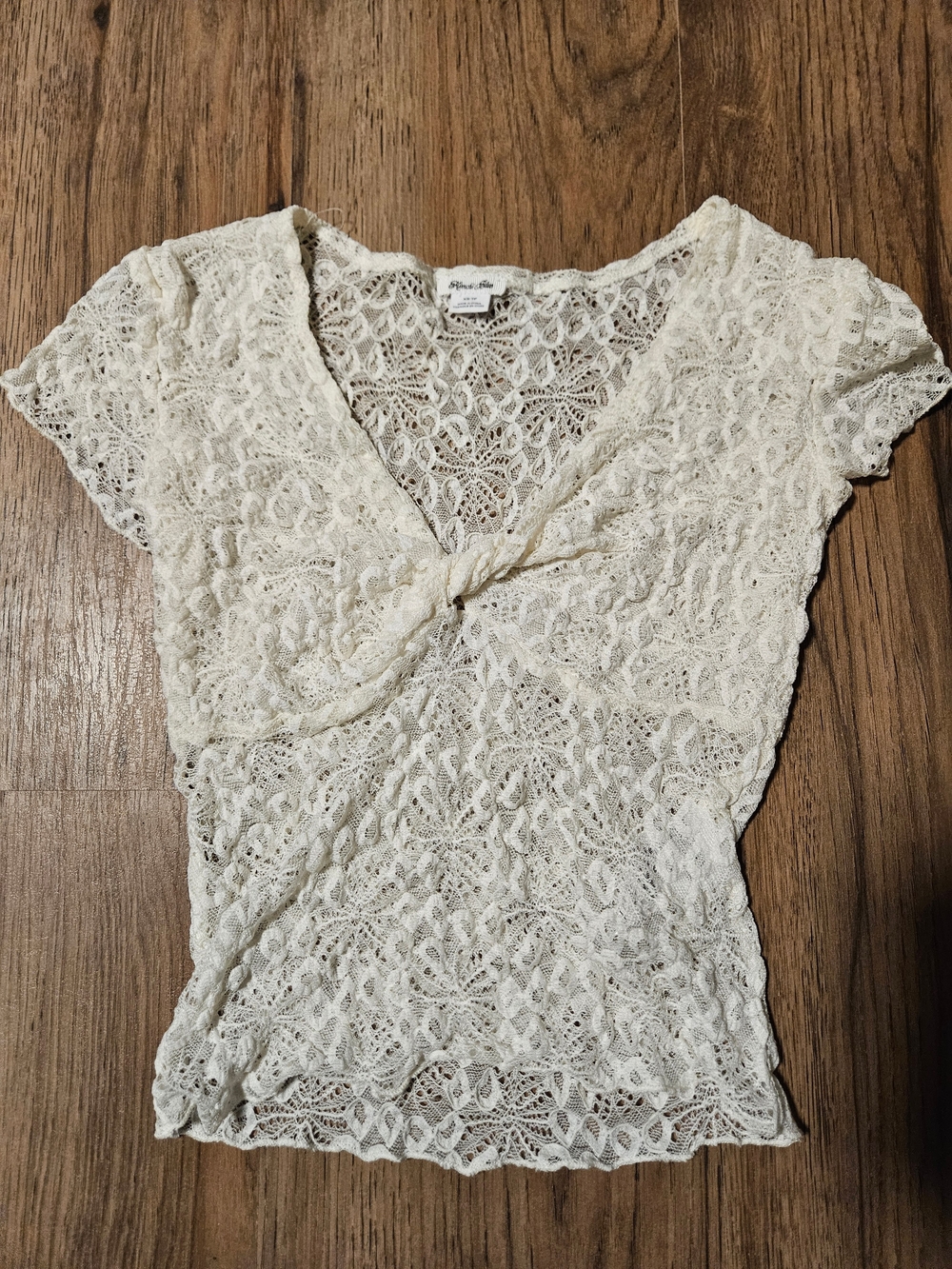 Kimchi Blue Cream Lace Twist-Front Top